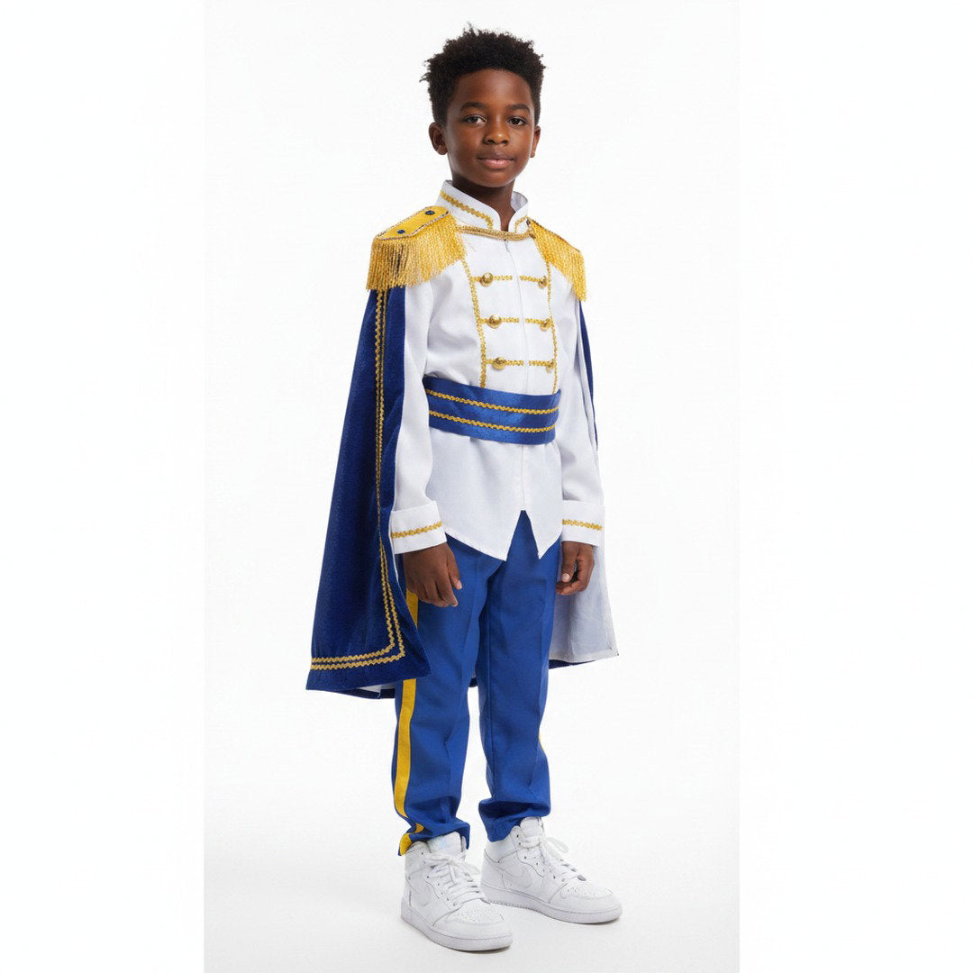 Statig prinsenkostuum met sierlijke tuniek, gouden schouderepauletten, decoratieve details, brede ceintuur en bijpassende broek