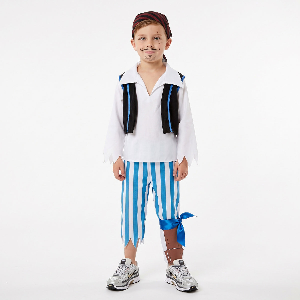 Klassiek piratenkostuum met hemd, gestreepte broek, houten been en gilet