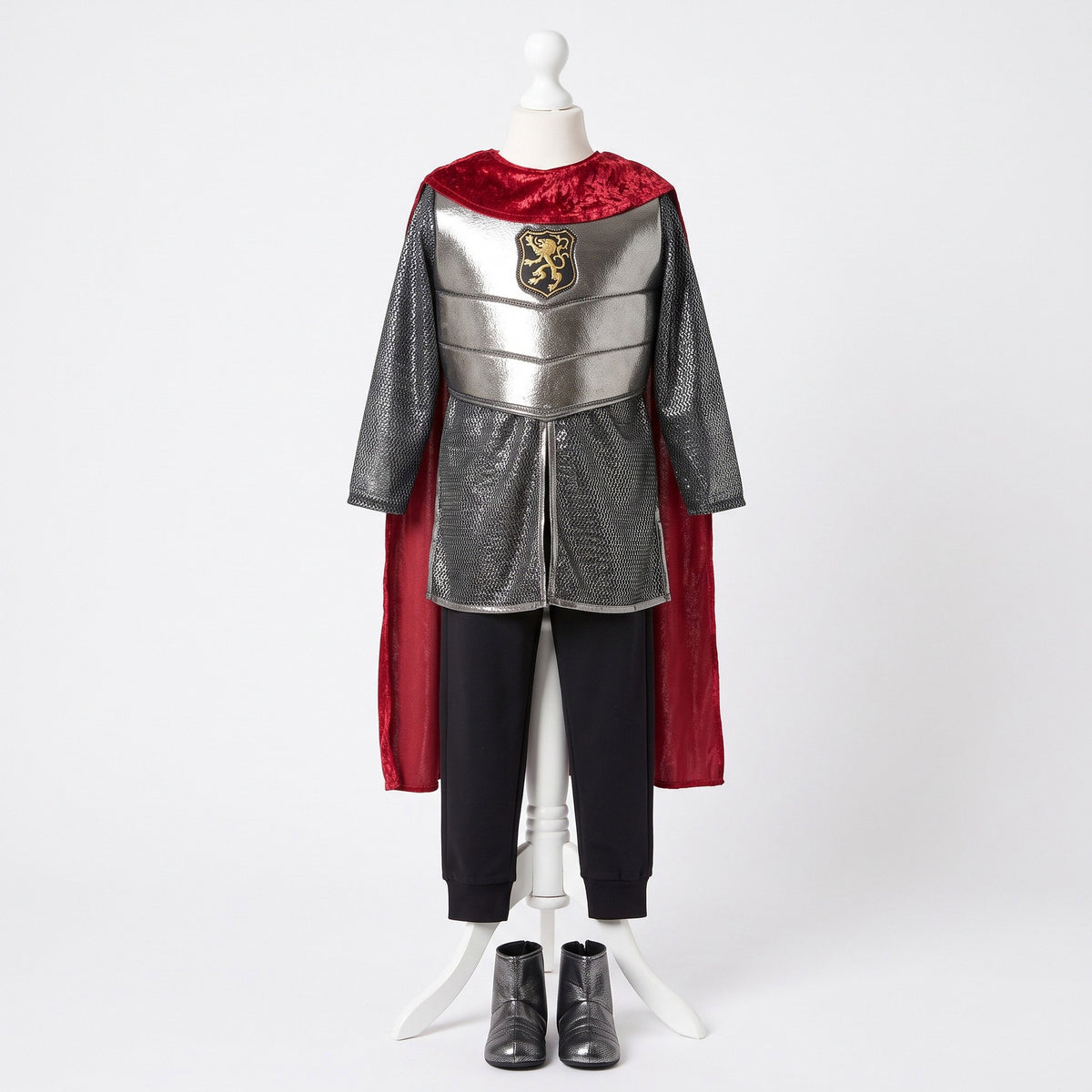 Riddertuniek met rode cape