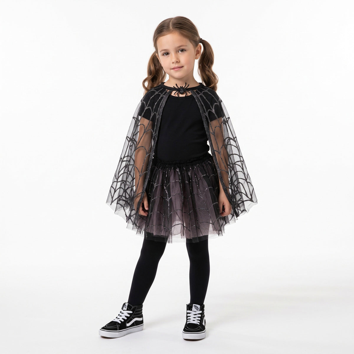 Griezeloutfit met spinnenwebcape en bijpassende tutu met spinnenwebpatroon