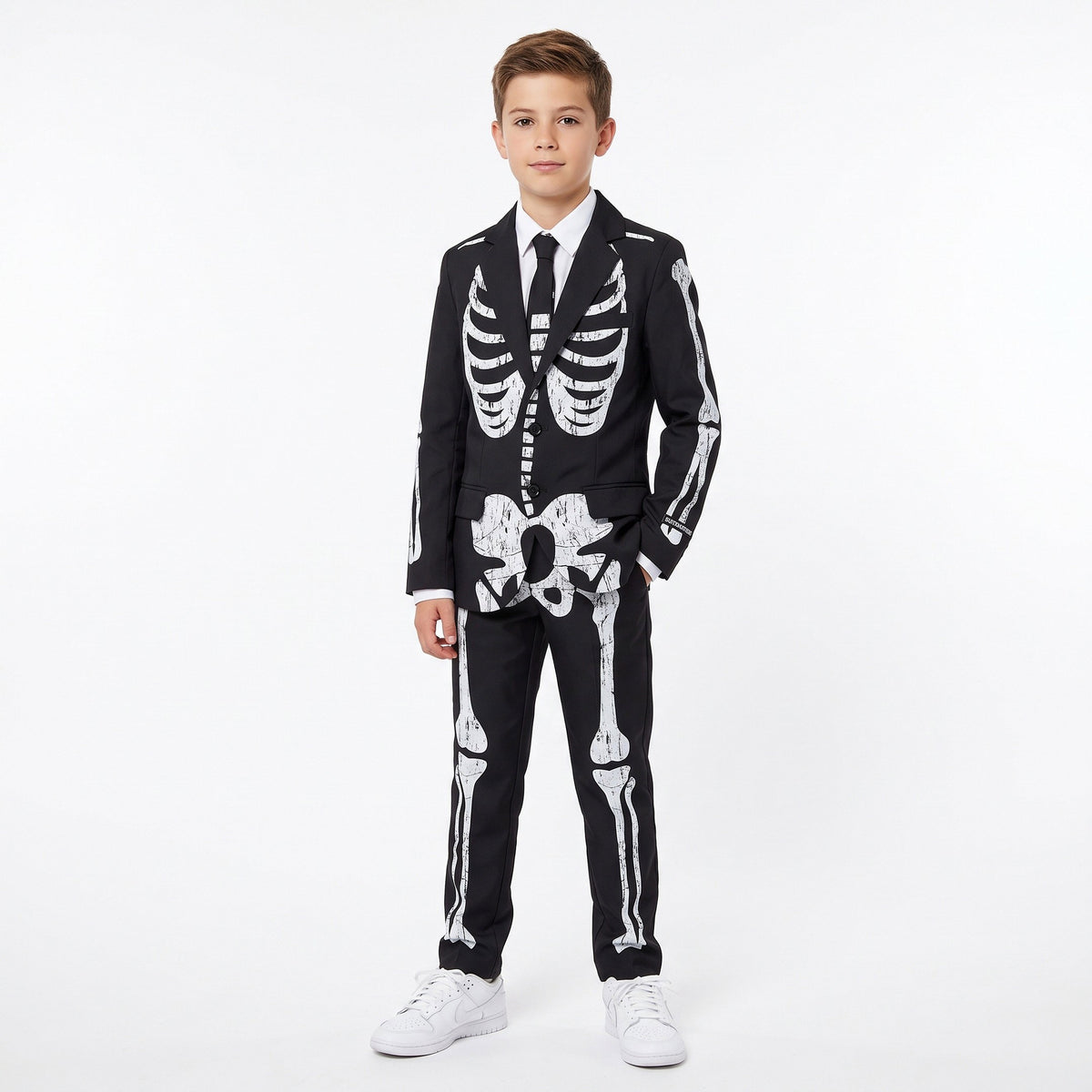 Stijlvol pak met jasje, hemd en das, afgewerkt met een opvallend skeletpatroon voor een mysterieuze, griezelige Halloweenlook.