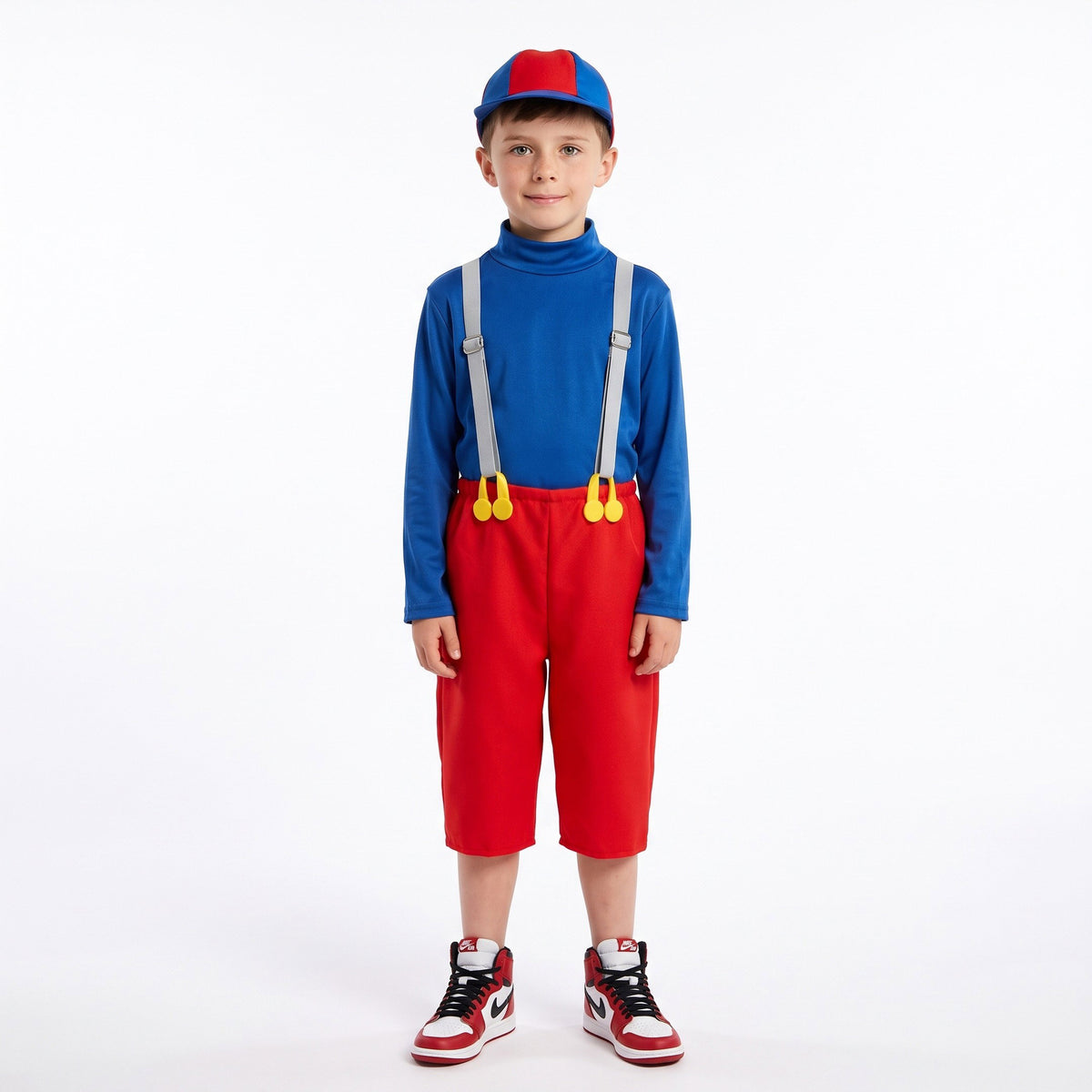 Clownskostuum met lange mouwen, pet, bretellen en wijde broek met opvallende knopen